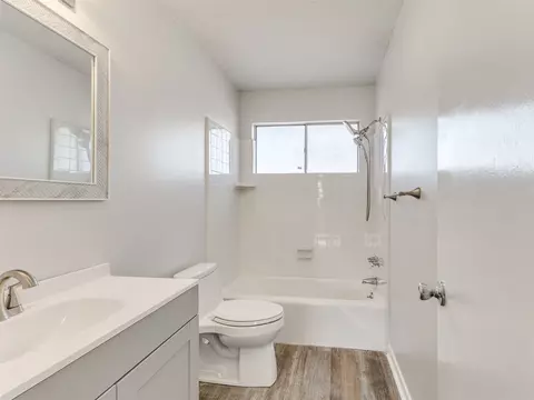 Bath - 16519 E 2nd St, Tulsa, OK 74108 photo 1 of 1