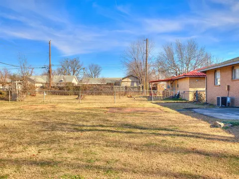 Exterior - 16519 E 2nd St, Tulsa, OK 74108 photo 9 of 10