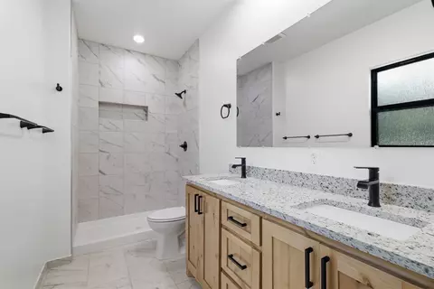 Bath - 63 Deerfield, Colbert, OK 74733 photo 1 of 2