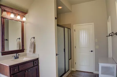 Bath - 18318 E 50th St, Tulsa, OK 74134 photo 3 of 7