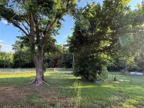Exterior - 19559 County Road 1533 Loop, Ada, OK 74820 photo 2 of 7