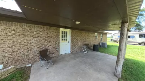 Exterior - 174 Hummingbird Cir, Colbert, OK 74733 photo 8 of 9
