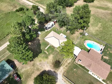 View/Area - 174 Hummingbird Cir, Colbert, OK 74733 photo 5 of 6