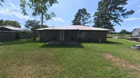 Exterior - 174 Hummingbird Cir, Colbert, OK 74733 photo 3 of 9