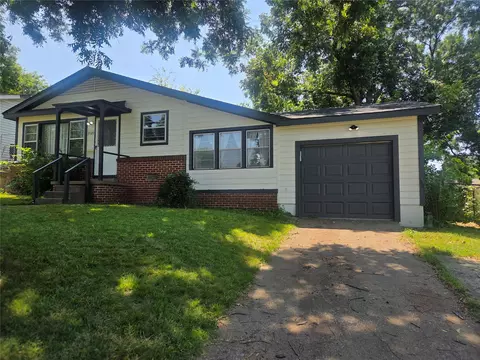 2020 W 46th St, Tulsa, OK 74107