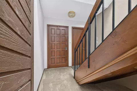 Entry Way - 2817 E 90th Street 3, Tulsa, OK 74137 photo 4 of 4