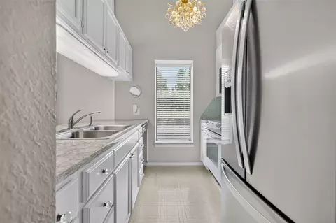 Kitchen - 2817 E 90th Street 3, Tulsa, OK 74137 photo 1 of 3