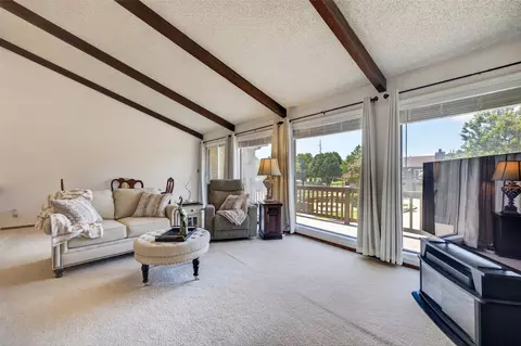 Living - 2817 E 90th Street 3, Tulsa, OK 74137 photo 1 of 4