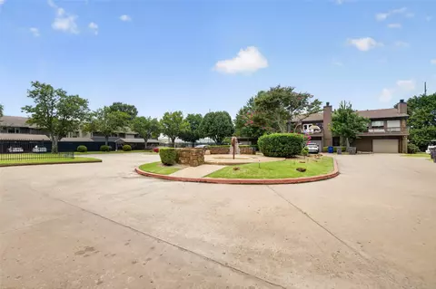 Exterior - 2817 E 90th Street 3, Tulsa, OK 74137 photo 11 of 12