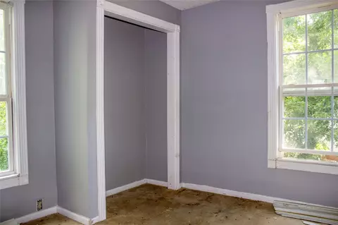 Bedroom - 404 E Laurel St, Hugo, OK 74743 photo 4 of 7