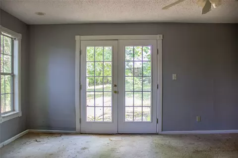 Other - 404 E Laurel St, Hugo, OK 74743 photo 1 of 2