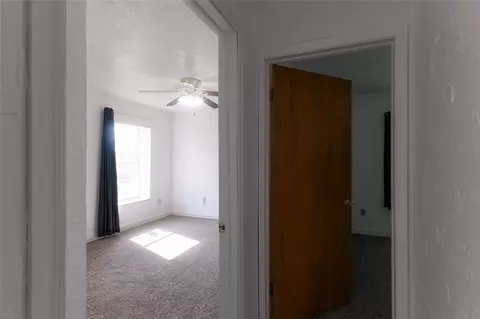 Entry Way - 334169 E 1010 Rd, Harrah, OK 73045 photo 4 of 7