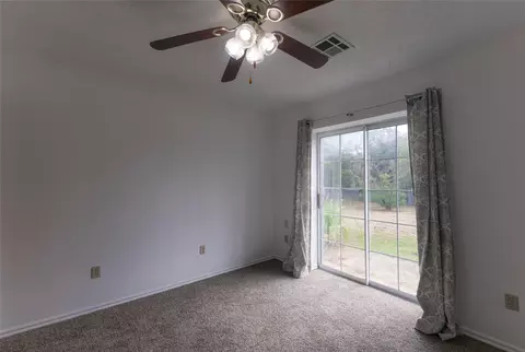 Bedroom - 334169 E 1010 Rd, Harrah, OK 73045 photo 5 of 14