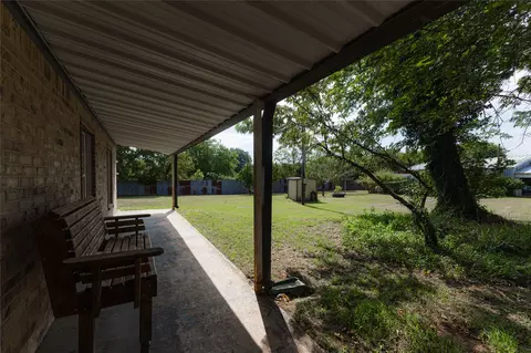 Exterior - 334169 E 1010 Rd, Harrah, OK 73045 photo 4 of 17