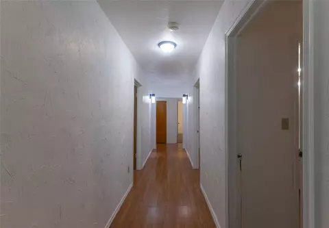 Entry Way - 334169 E 1010 Rd, Harrah, OK 73045 photo 1 of 7