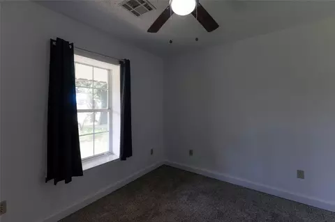 Bedroom - 334169 E 1010 Rd, Harrah, OK 73045 photo 9 of 14