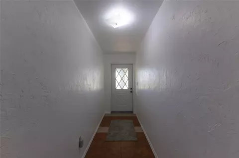 Entry Way - 334169 E 1010 Rd, Harrah, OK 73045 photo 7 of 7