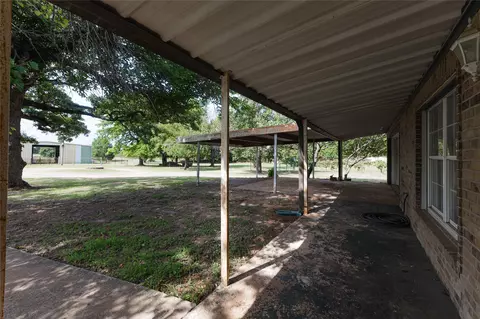 Exterior - 334169 E 1010 Rd, Harrah, OK 73045 photo 5 of 17