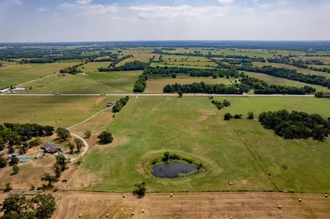 20 Hwy 10, Wyandotte, OK 74370