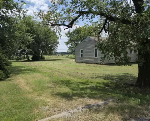 Exterior - 602 W Spruce St N, Haskell, OK 74436 photo 2 of 13