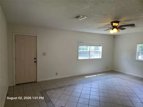 Living - 602 W Spruce St N, Haskell, OK 74436 photo 5 of 11