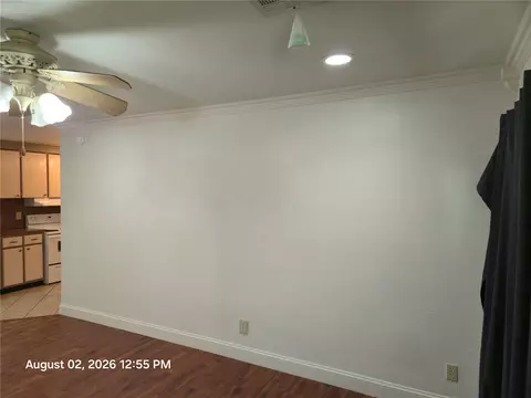 Living - 602 W Spruce St N, Haskell, OK 74436 photo 2 of 11