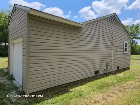 Exterior - 602 W Spruce St N, Haskell, OK 74436 photo 6 of 13