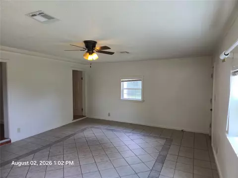 Living - 602 W Spruce St N, Haskell, OK 74436 photo 8 of 11