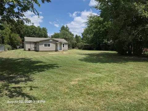 Exterior - 602 W Spruce St N, Haskell, OK 74436 photo 3 of 13