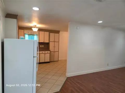 Living - 602 W Spruce St N, Haskell, OK 74436 photo 4 of 11