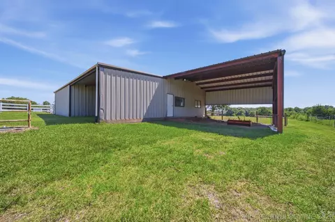 Other - 3315 E Ridgewood Dr, Cushing, OK 74023 photo 14 of 17