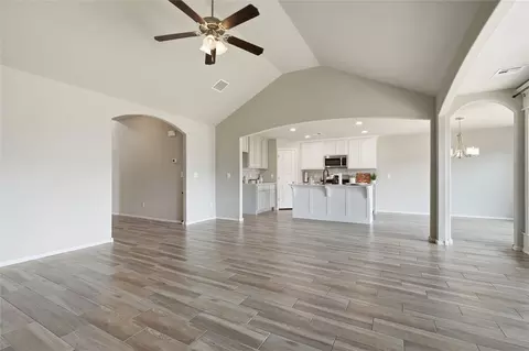 Living - 6700 S 20th Pl, Broken Arrow, OK 74011 photo 3 of 4