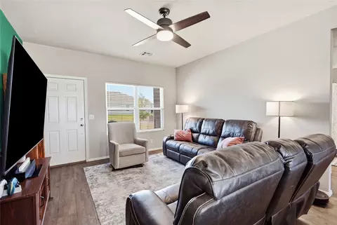 Living - 23340 E 114th Ct S, Broken Arrow, OK 74014 photo 3 of 4