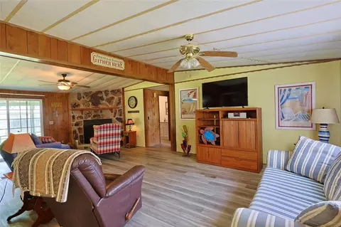 Living - 291 Hamilton Rd, Eufaula, OK 74432 photo 1 of 3