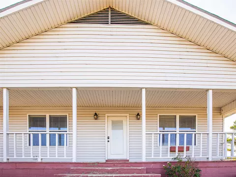 Exterior - 438505 E 370 Rd, Big Cabin, OK 74332 photo 10 of 14
