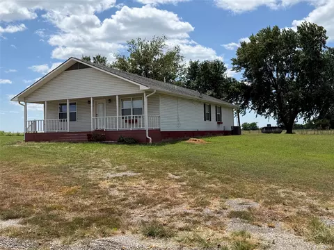 Exterior - 438505 E 370 Rd, Big Cabin, OK 74332 photo 2 of 14