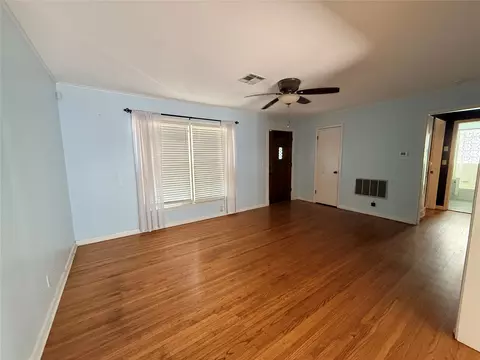 Living - 5810 E 18th St, Tulsa, OK 74112 photo 3 of 3