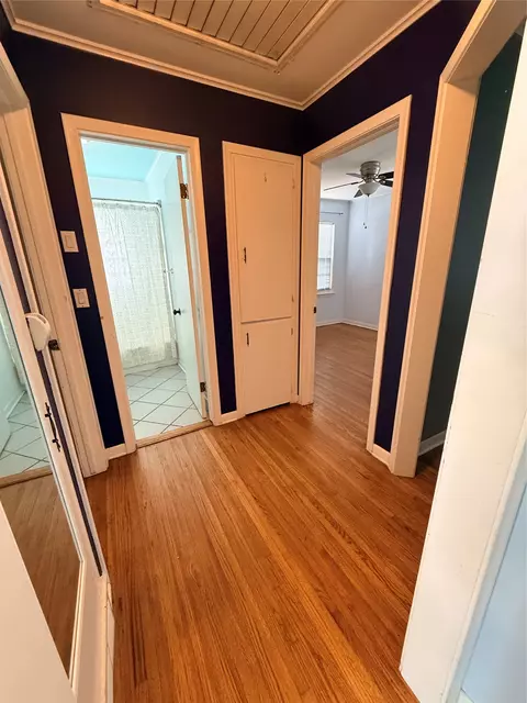 Entry Way - 5810 E 18th St, Tulsa, OK 74112 photo 1 of 1