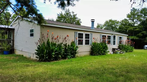 Exterior - 8492 Hickory Ln, Stuart, OK 74570 photo 2 of 5