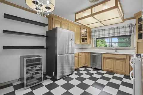 Kitchen - 602 Elgin Pl, Broken Arrow, OK 74012 photo 1 of 5
