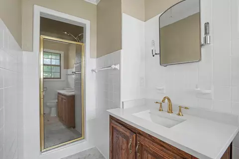 Bath - 602 Elgin Pl, Broken Arrow, OK 74012 photo 2 of 5
