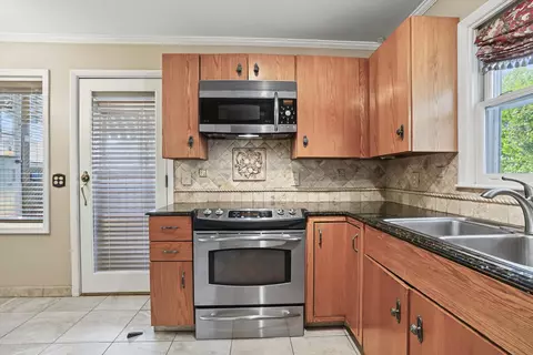 Kitchen - 1218 E 30th Pl, Tulsa, OK 74114 photo 4 of 4