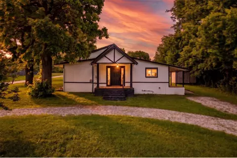 125 W Walnut St, Coweta, OK 74429
