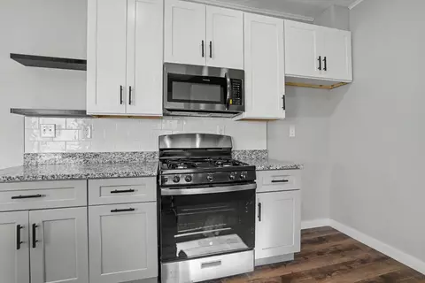 Kitchen - 503 E Marshall Pl E, Tulsa, OK 74106 photo 2 of 2