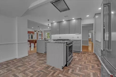 Kitchen - 1535 E 36th Pl, Tulsa, OK 74105 photo 5 of 6
