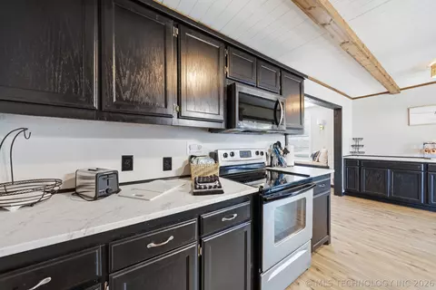 Kitchen - 519 W Forrest Ave, Eufaula, OK 74432 photo 3 of 3