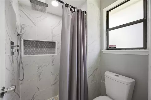 Bath - 11033 E 66th St, Tulsa, OK 74133 photo 6 of 6