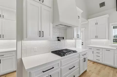 Kitchen - 88 E 165th Pl S, Glenpool, OK 74033 photo 5 of 5