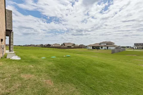 Exterior - 88 E 165th Pl S, Glenpool, OK 74033 photo 6 of 8