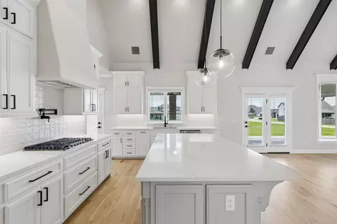 Kitchen - 88 E 165th Pl S, Glenpool, OK 74033 photo 3 of 5